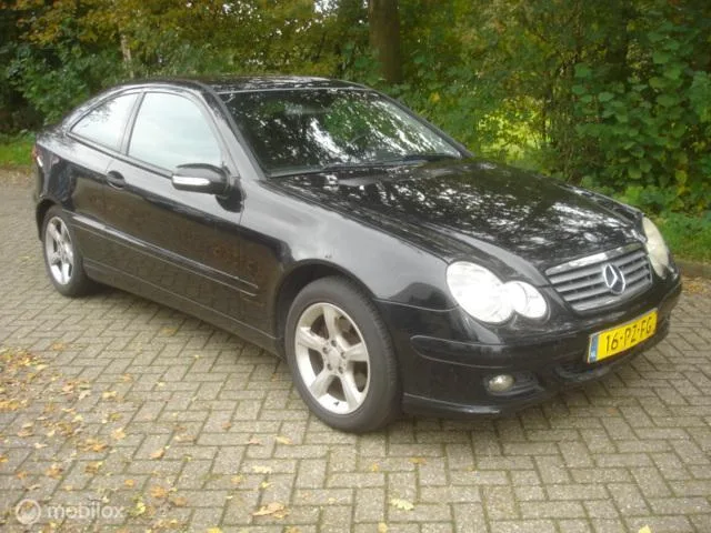 Mercedes-Benz C-Klasse (2005) — foto 1
