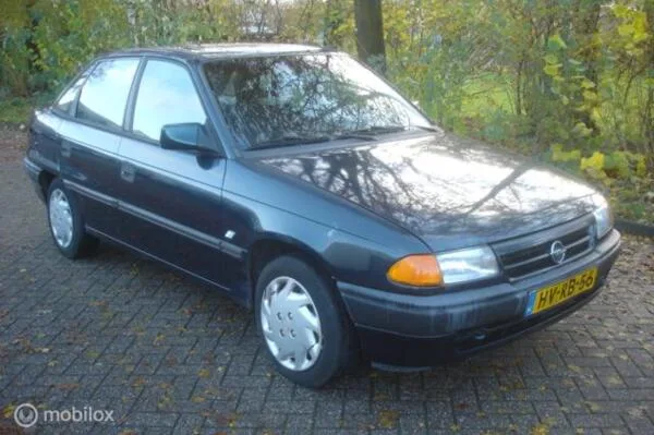 Opel Astra (1994) — foto 1
