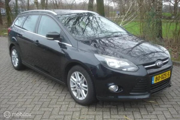 Ford Focus (2012) — foto 1