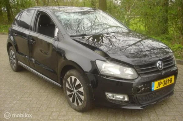 Volkswagen Polo (2016) — foto 1
