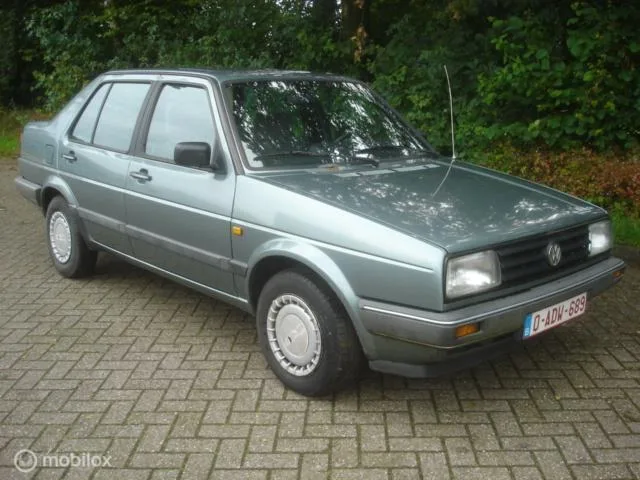 Volkswagen Jetta (1989) — foto 1