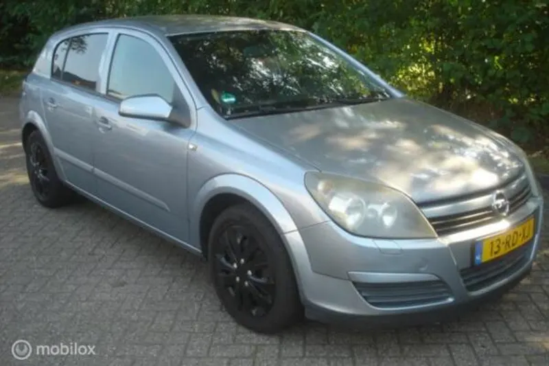 Opel Astra (2005)