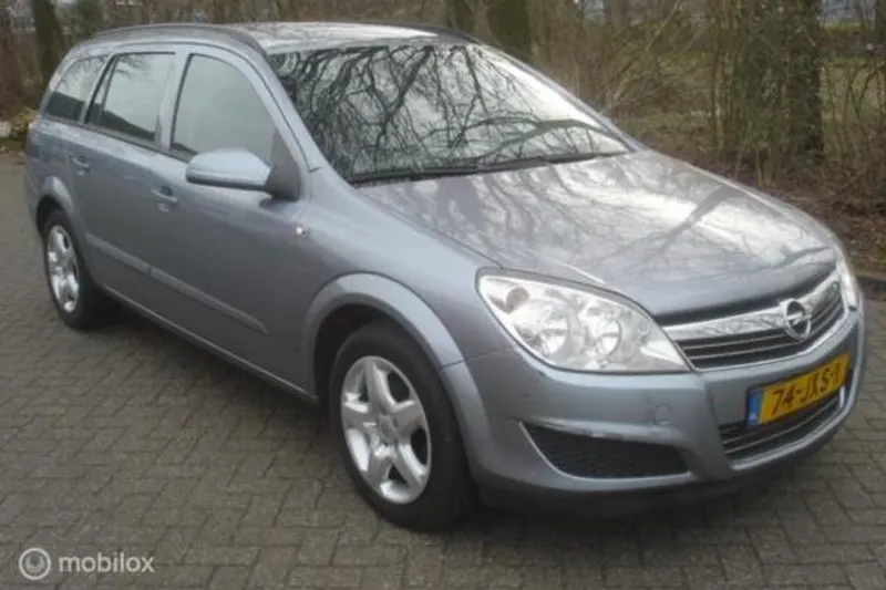 Opel Astra (2009)