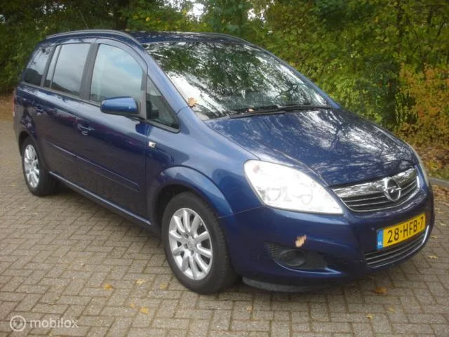 Opel Zafira (2008) — foto 1