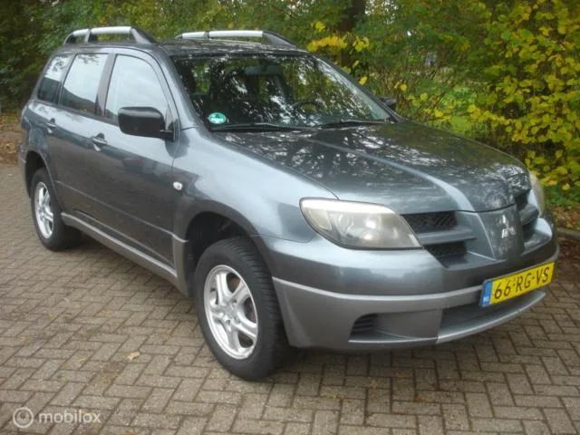 Mitsubishi Outlander (2005) — foto 1