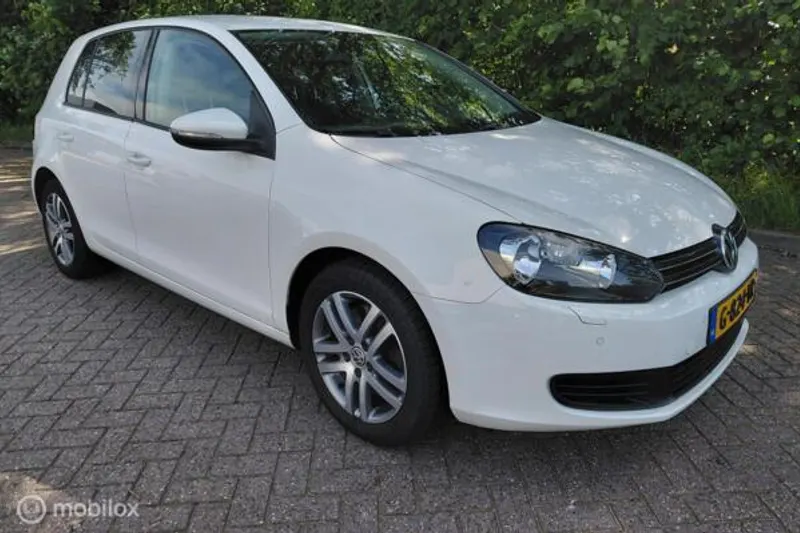 Volkswagen Golf (2020)