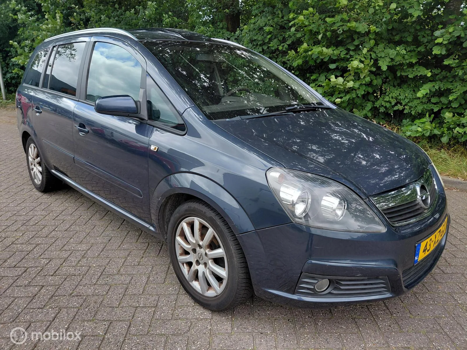 Opel Zafira (2007) — foto 1