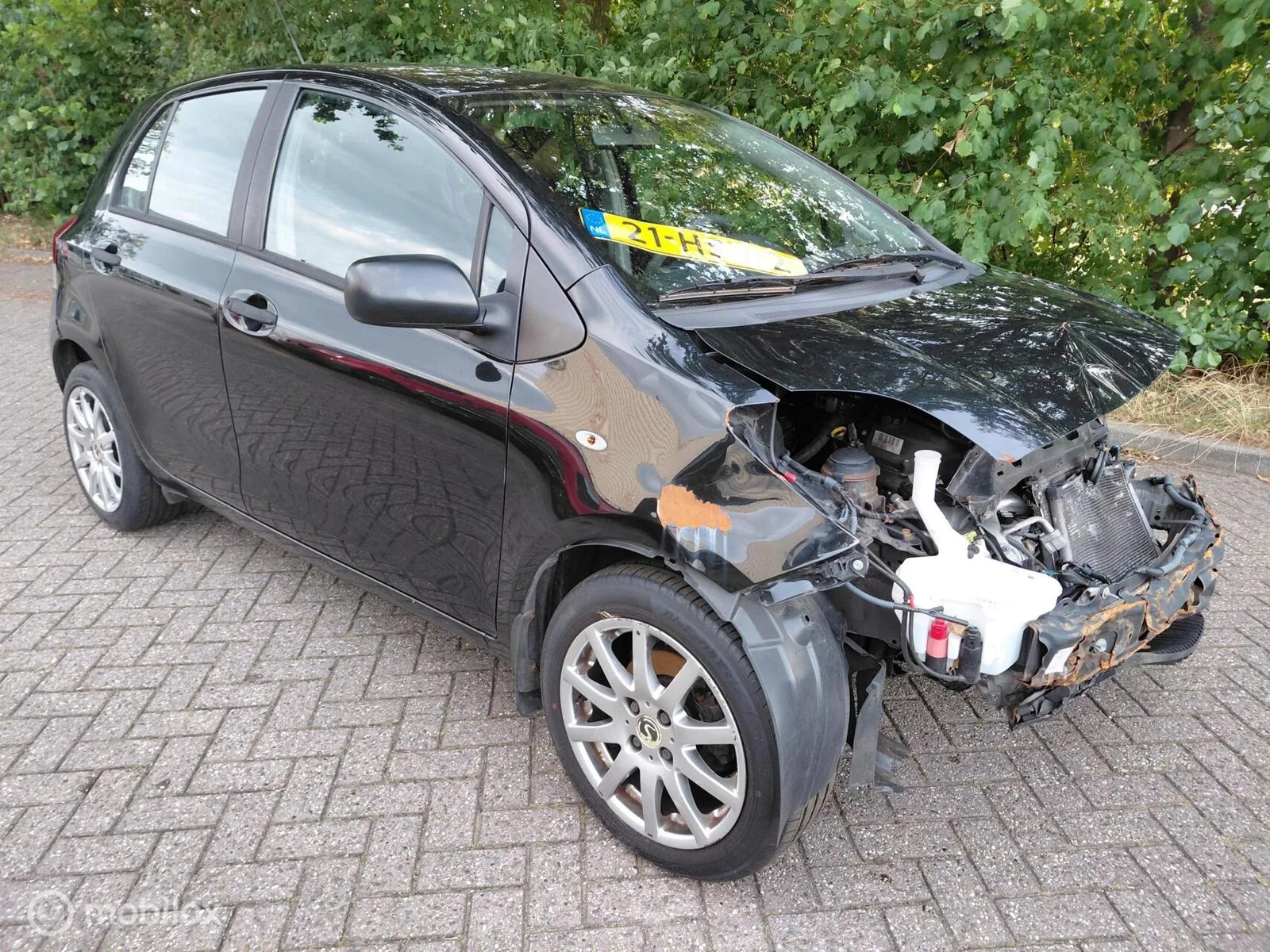Toyota Yaris (2009) — foto 1