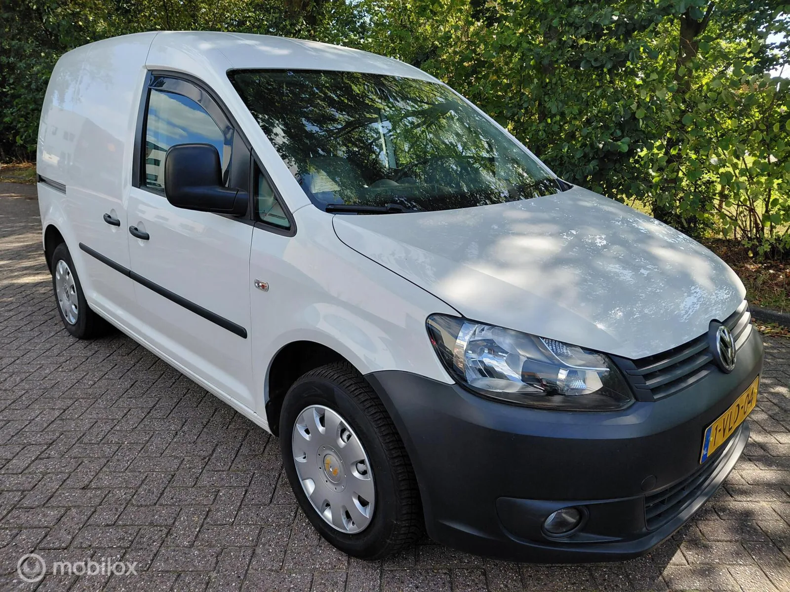 Volkswagen Caddy (2011) — foto 1