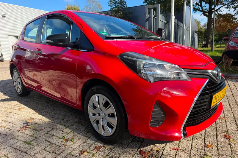 Toyota Yaris (2015)