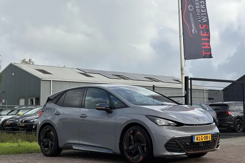 CUPRA Born (2022)