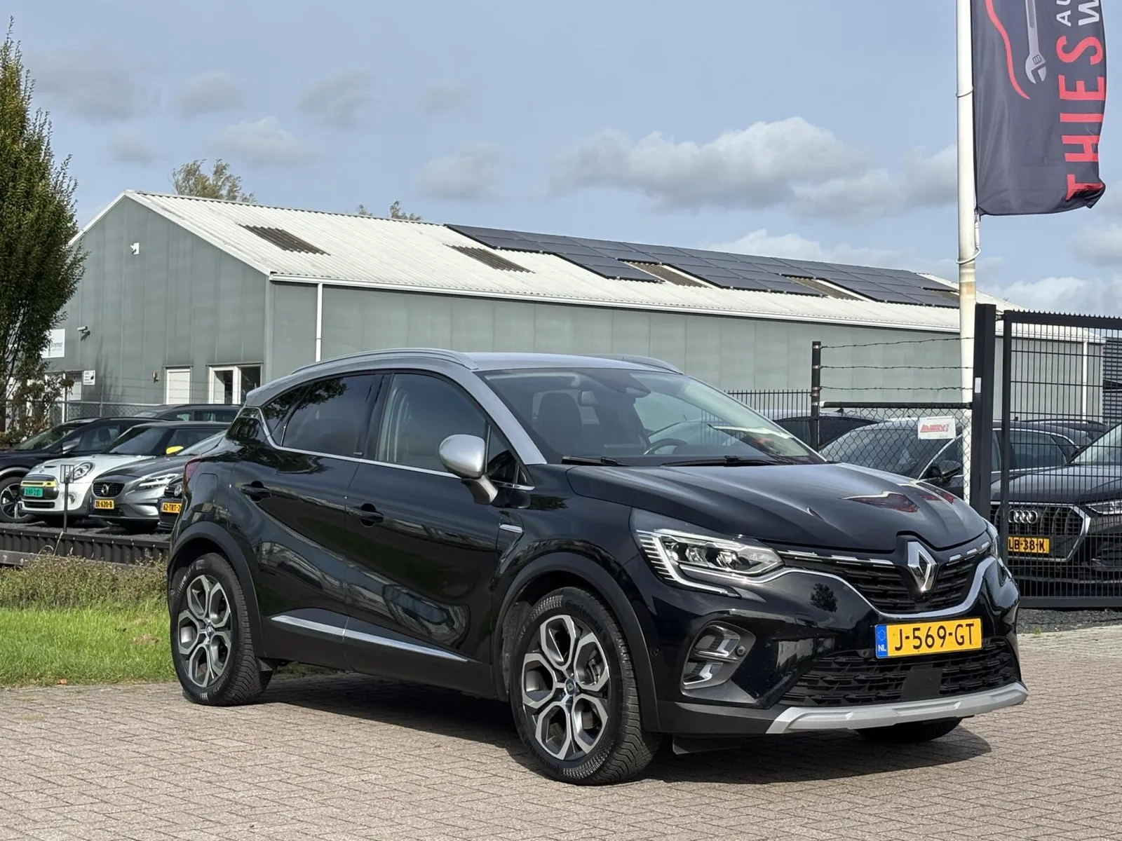 Renault Captur (2020) — foto 1
