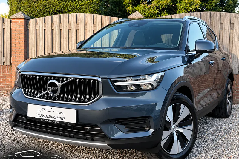 Volvo XC40 (2022)