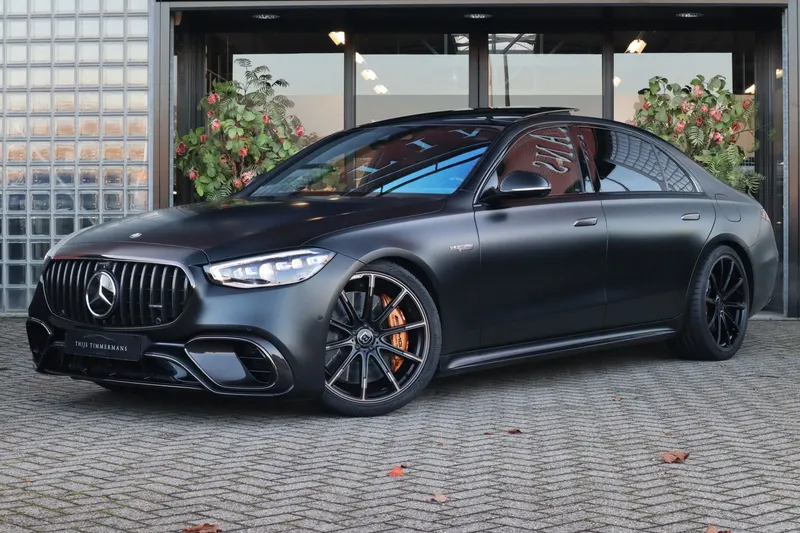 Mercedes-Benz 0 (2024)