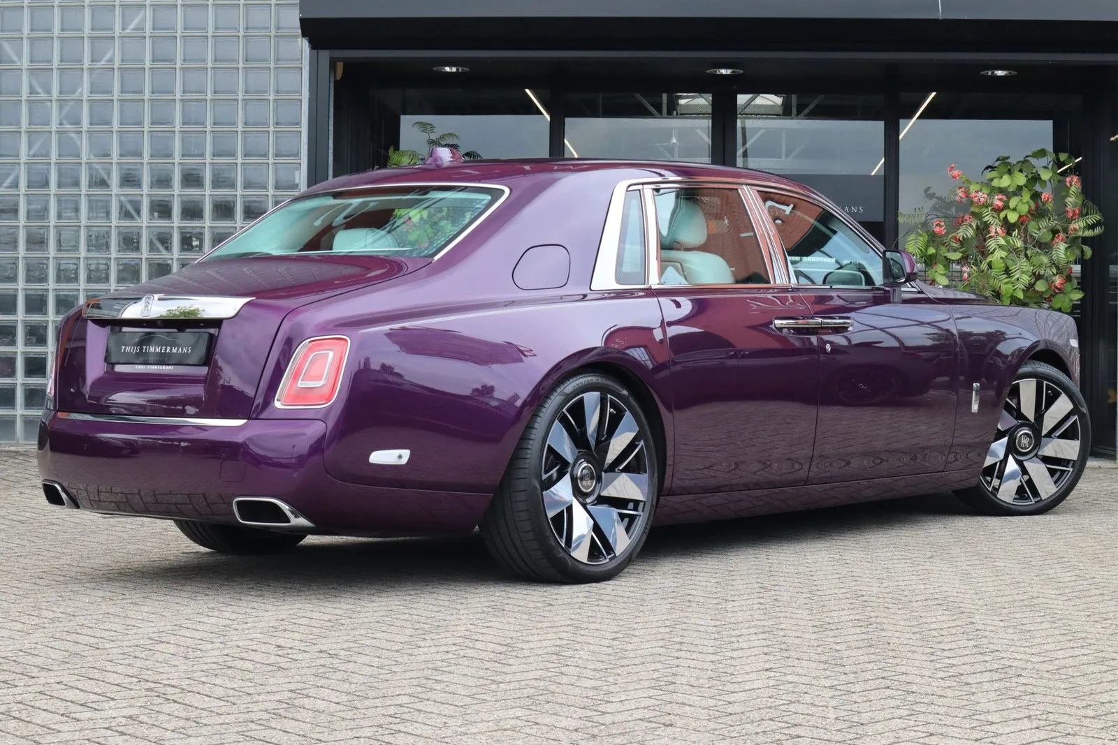 Rolls-Royce 0 (2022) — foto 1
