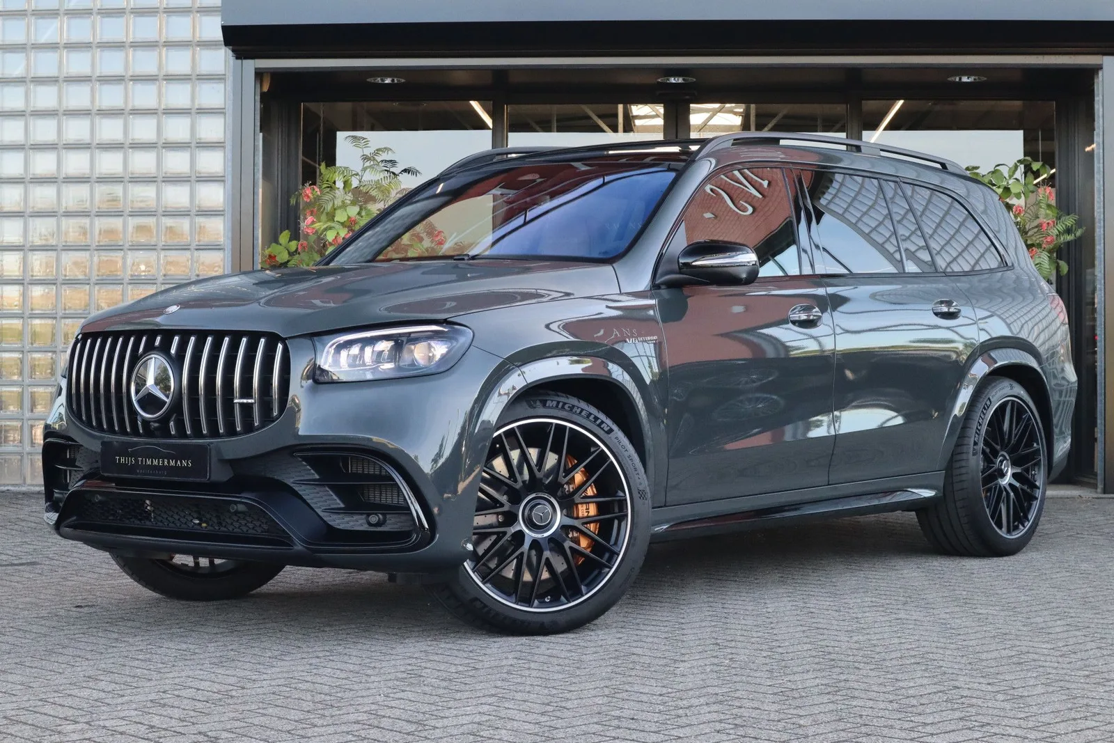 Mercedes-Benz 0 (2025) — foto 1