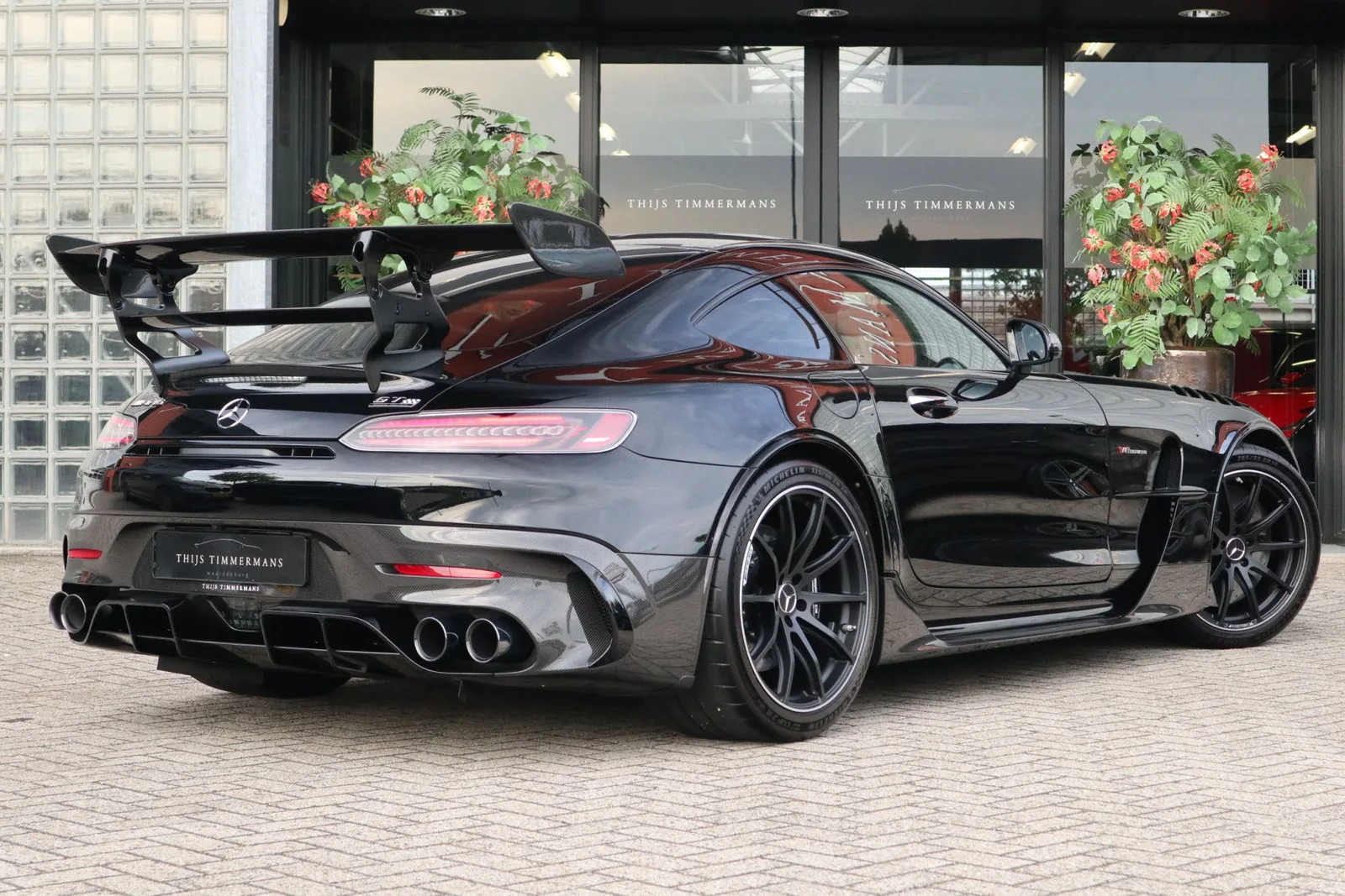 Mercedes-Benz AMG GT Black Series (2022) — foto 1