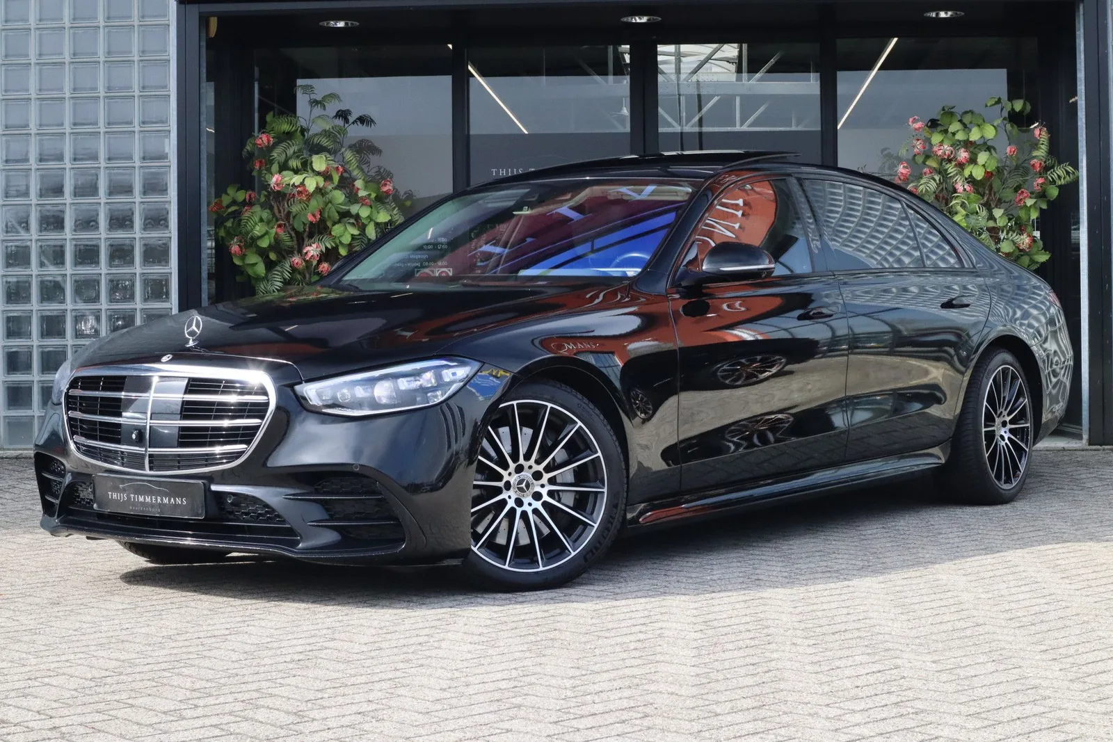 Mercedes-Benz 0 (2022) — foto 1