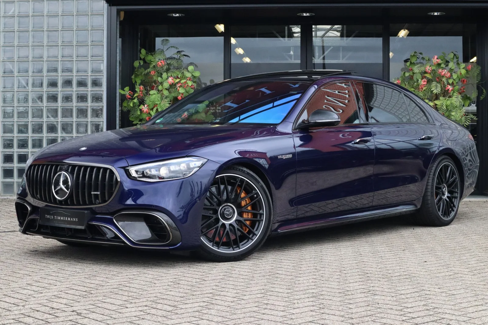 Mercedes-Benz 0 (2024) — foto 1