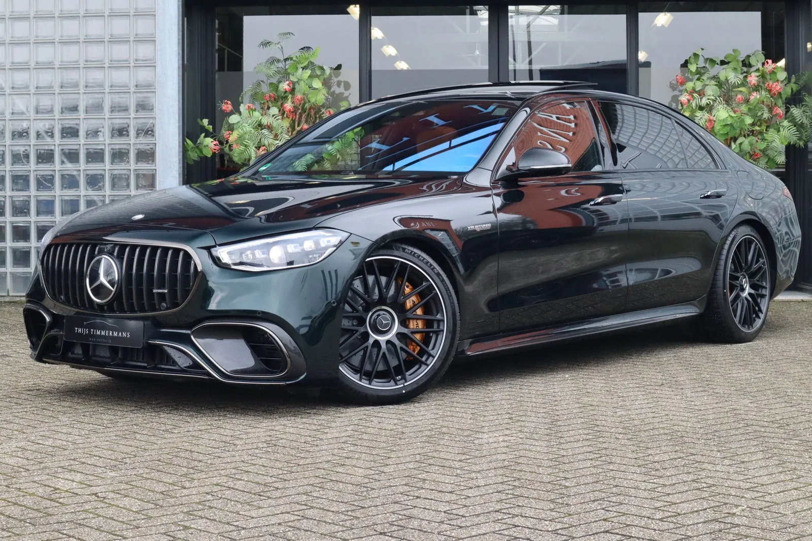 Mercedes-Benz 0 (2024) — foto 1