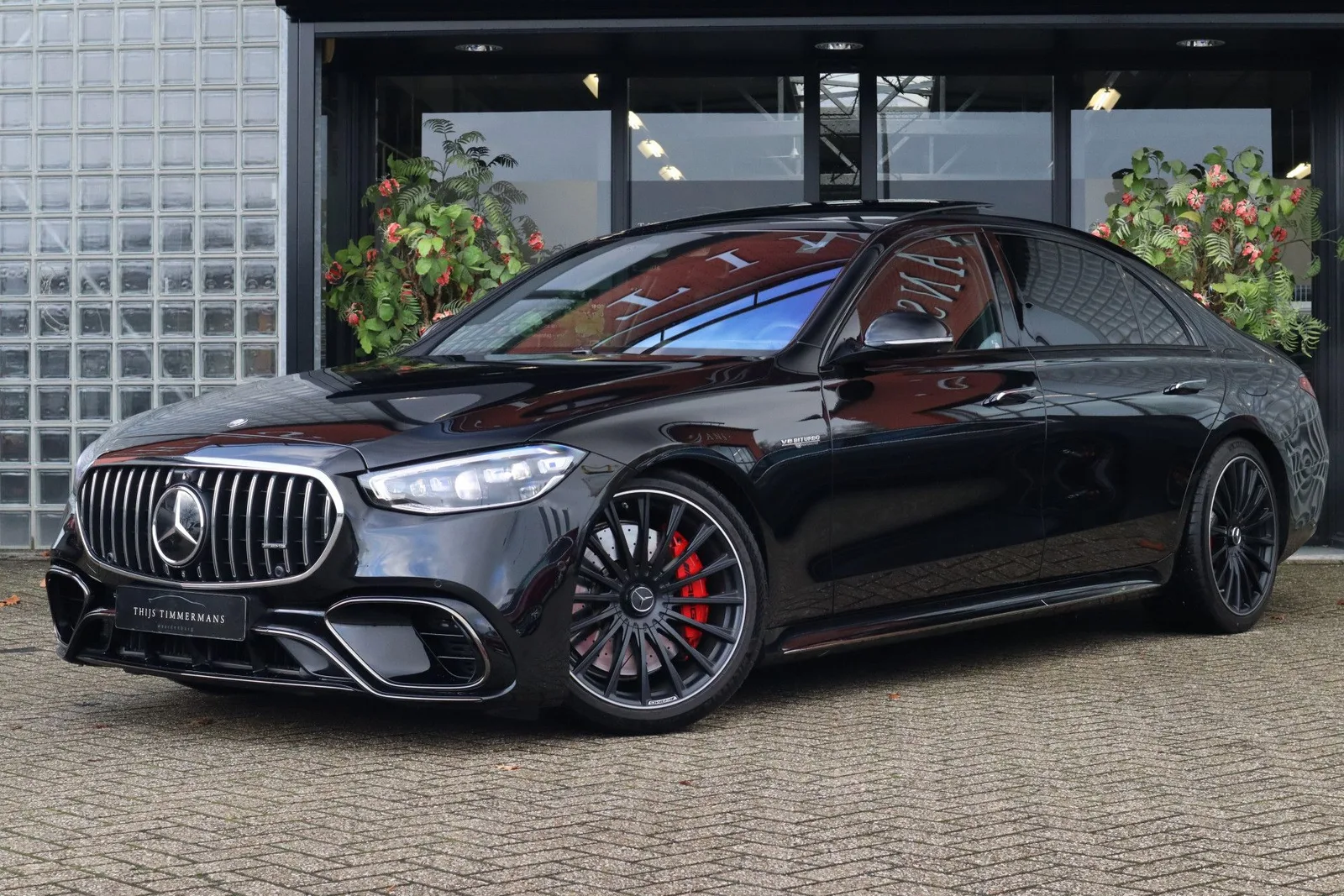 Mercedes-Benz 0 (2024) — foto 1