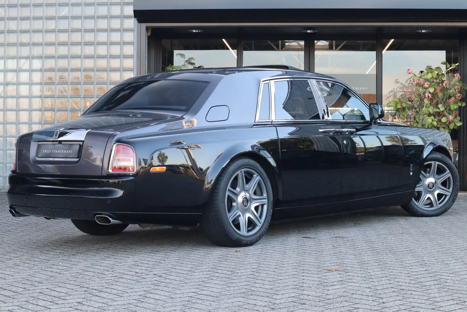 Rolls-Royce Phantom (2009) — foto 1
