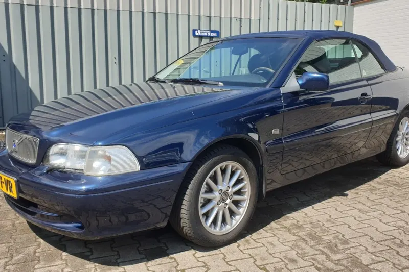 Volvo C70 (1999)