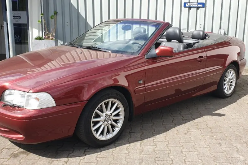Volvo C70 (2000)
