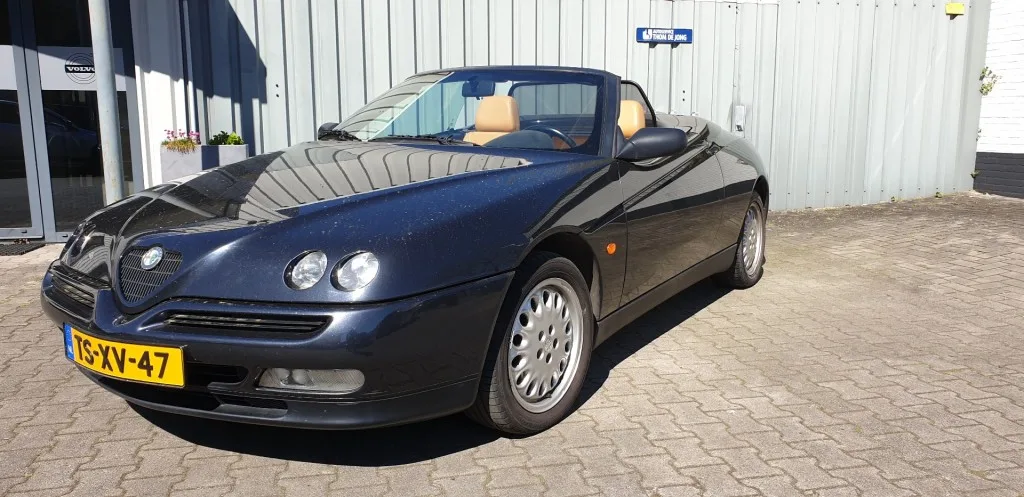 Alfa Romeo Spider (1998) — foto 1