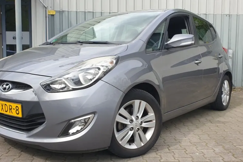 Hyundai ix20 (2012)