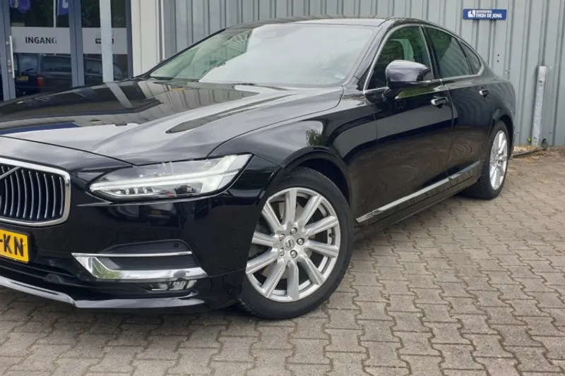 Volvo S90 (2019)