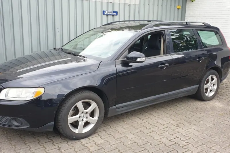 Volvo V70 (2008)
