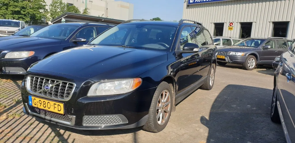 Volvo V70 (2009) — foto 1