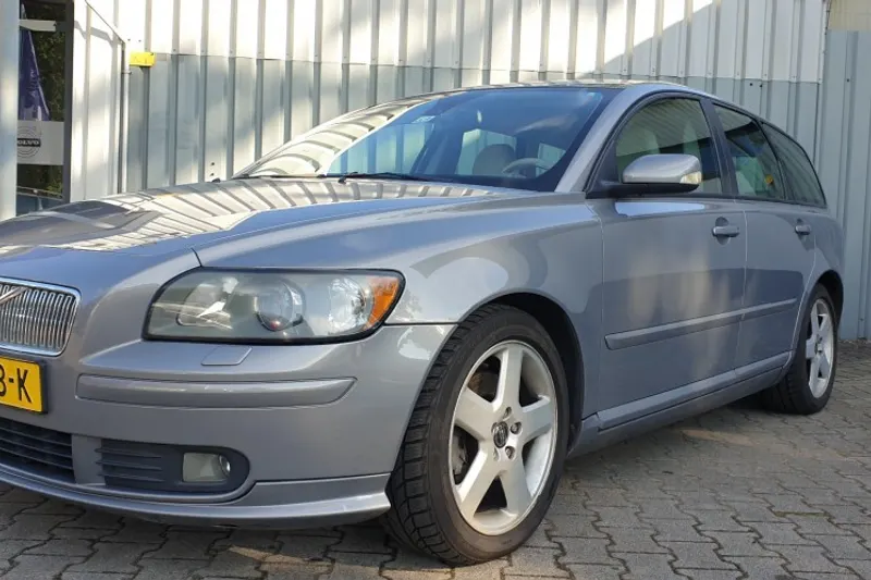 Volvo V50 (2004)
