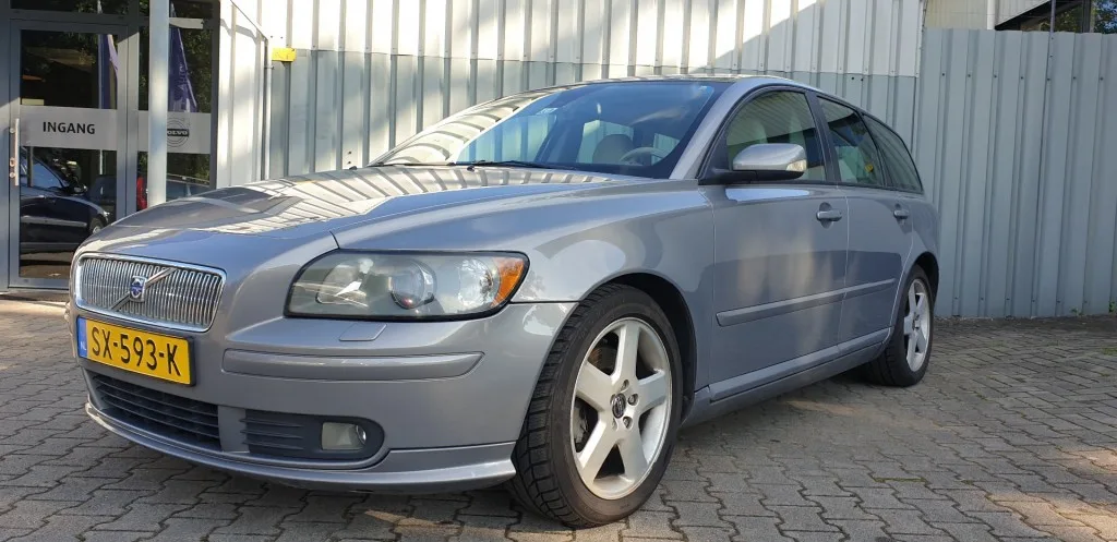 Volvo V50 (2004) — foto 1