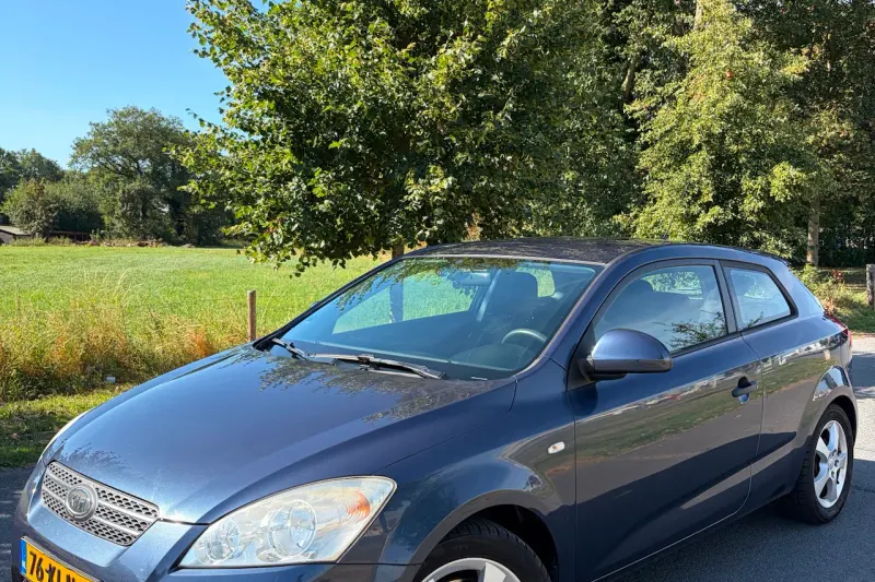 Kia Pro Cee'd (2010)