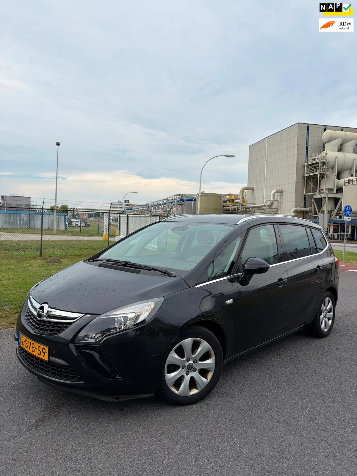 Opel Zafira Tourer (2013) — foto 1