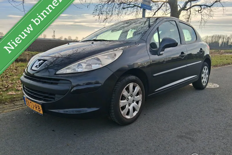 Peugeot 207 (2006)