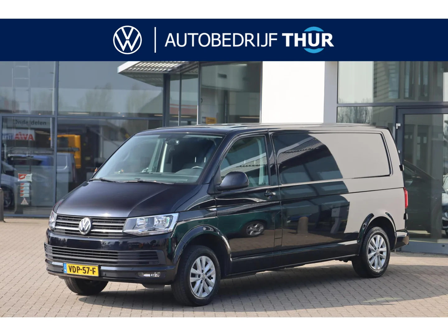 Volkswagen Transporter (2019) — foto 1