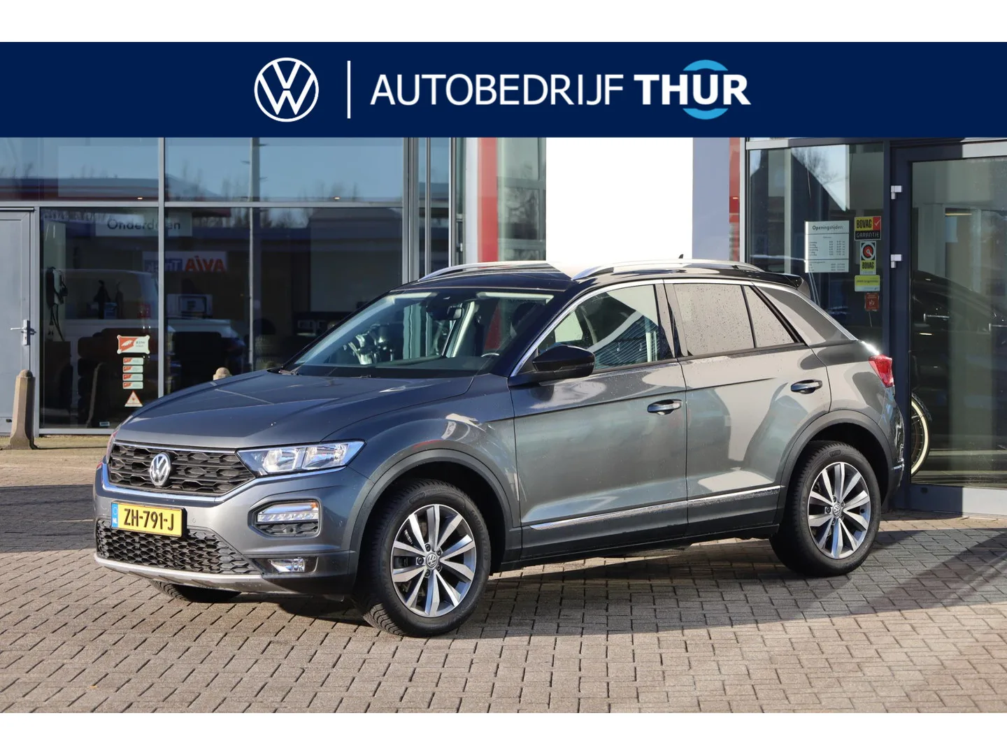 Volkswagen T-Roc (2018) — foto 1