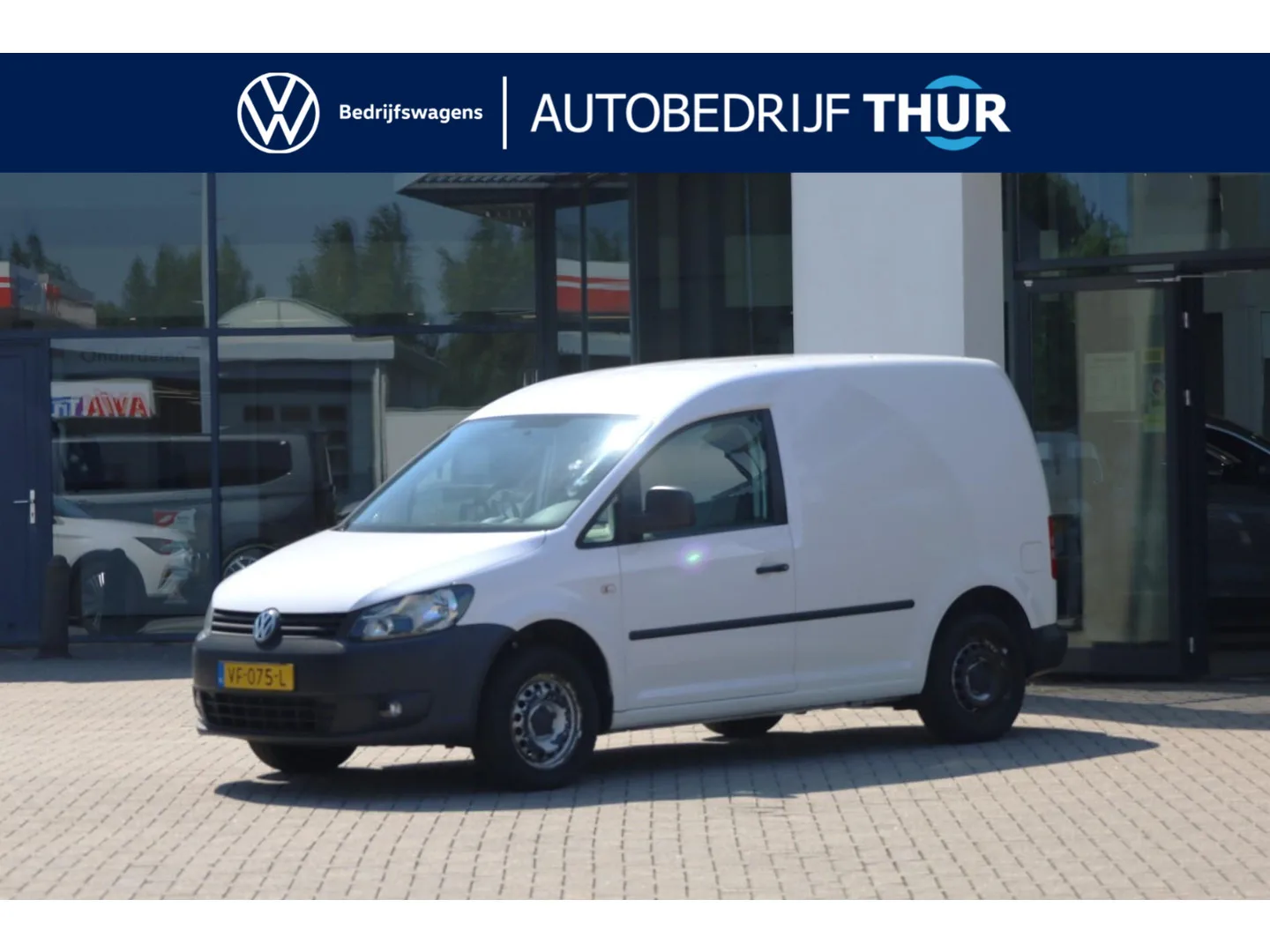Volkswagen Caddy (2013) — foto 1