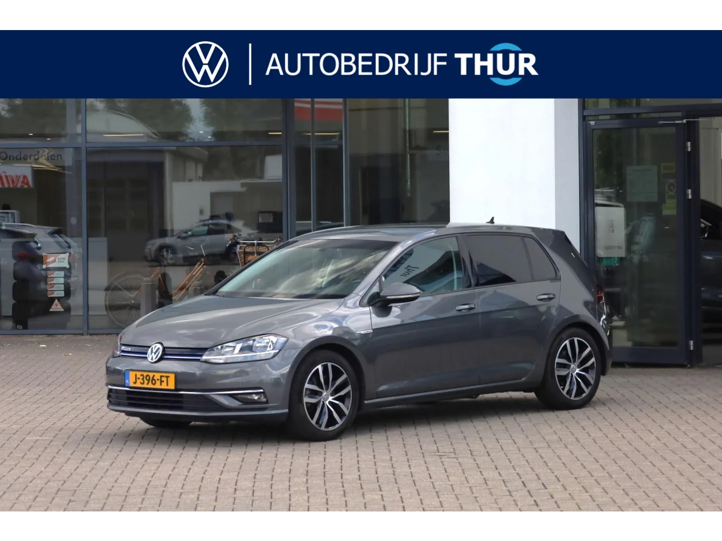 Volkswagen Golf (2020) — foto 1