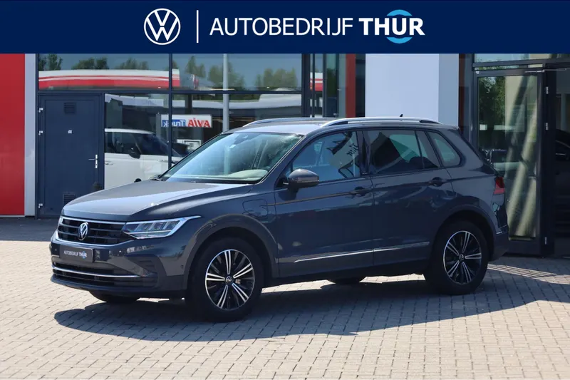 Volkswagen Tiguan (2022)