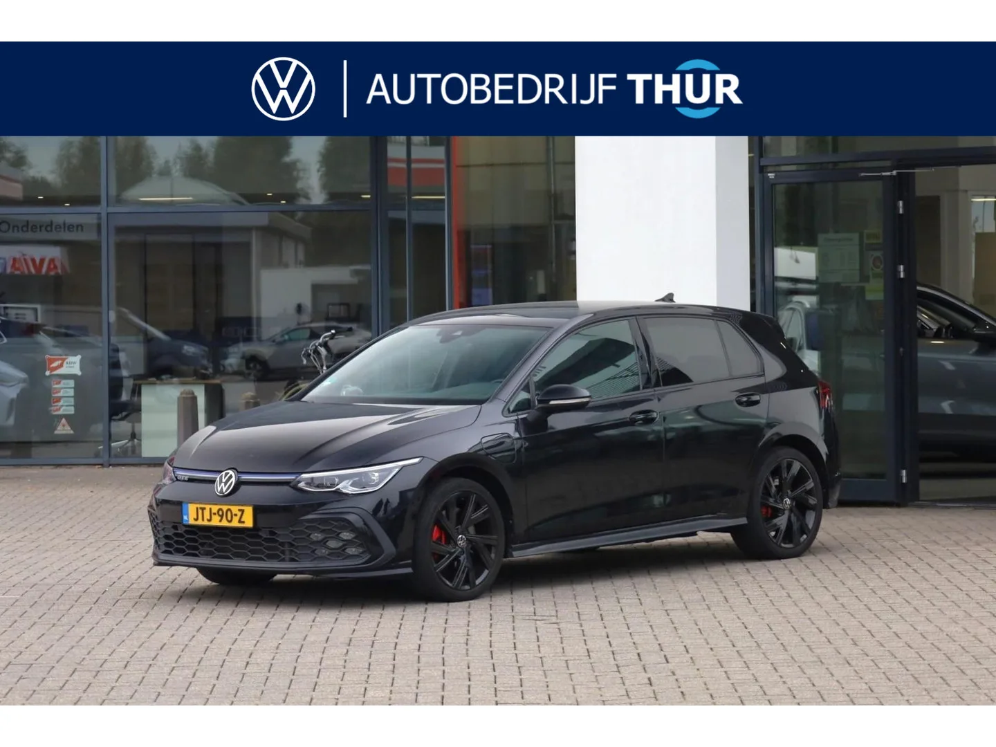 Volkswagen Golf (2022) — foto 1