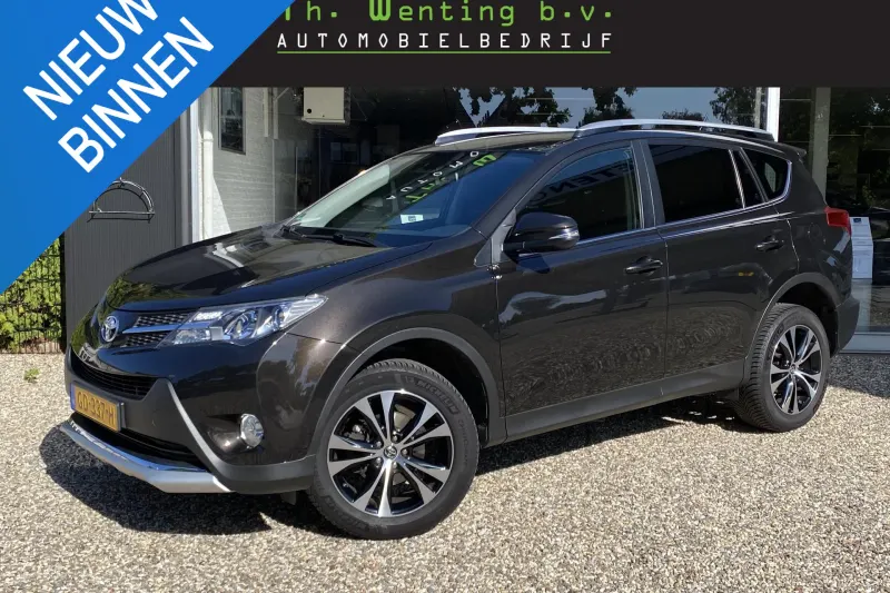 Toyota RAV4 (2015)