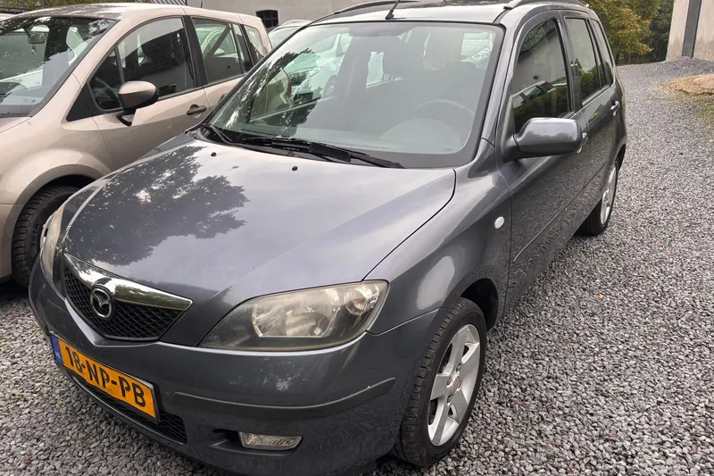Mazda 2 (2004)