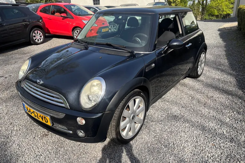 MINI One (2005)