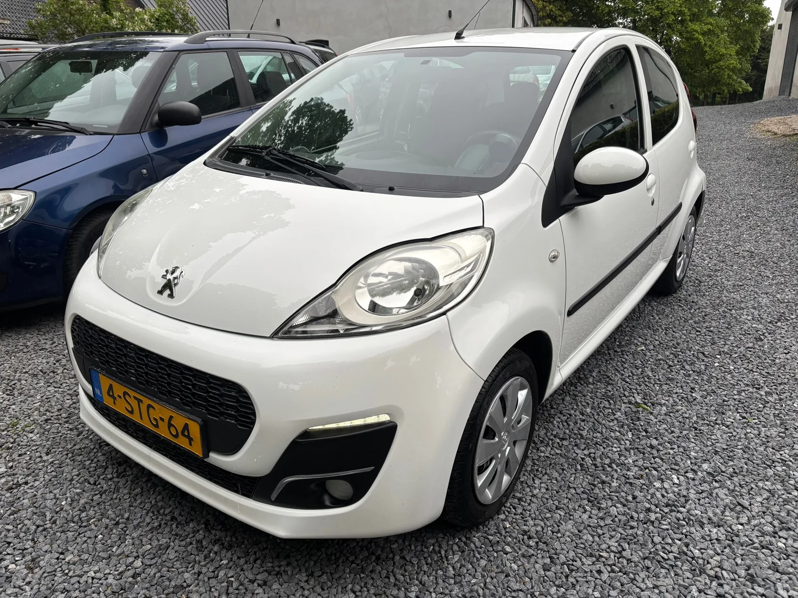 Peugeot 107 (2013) — foto 1