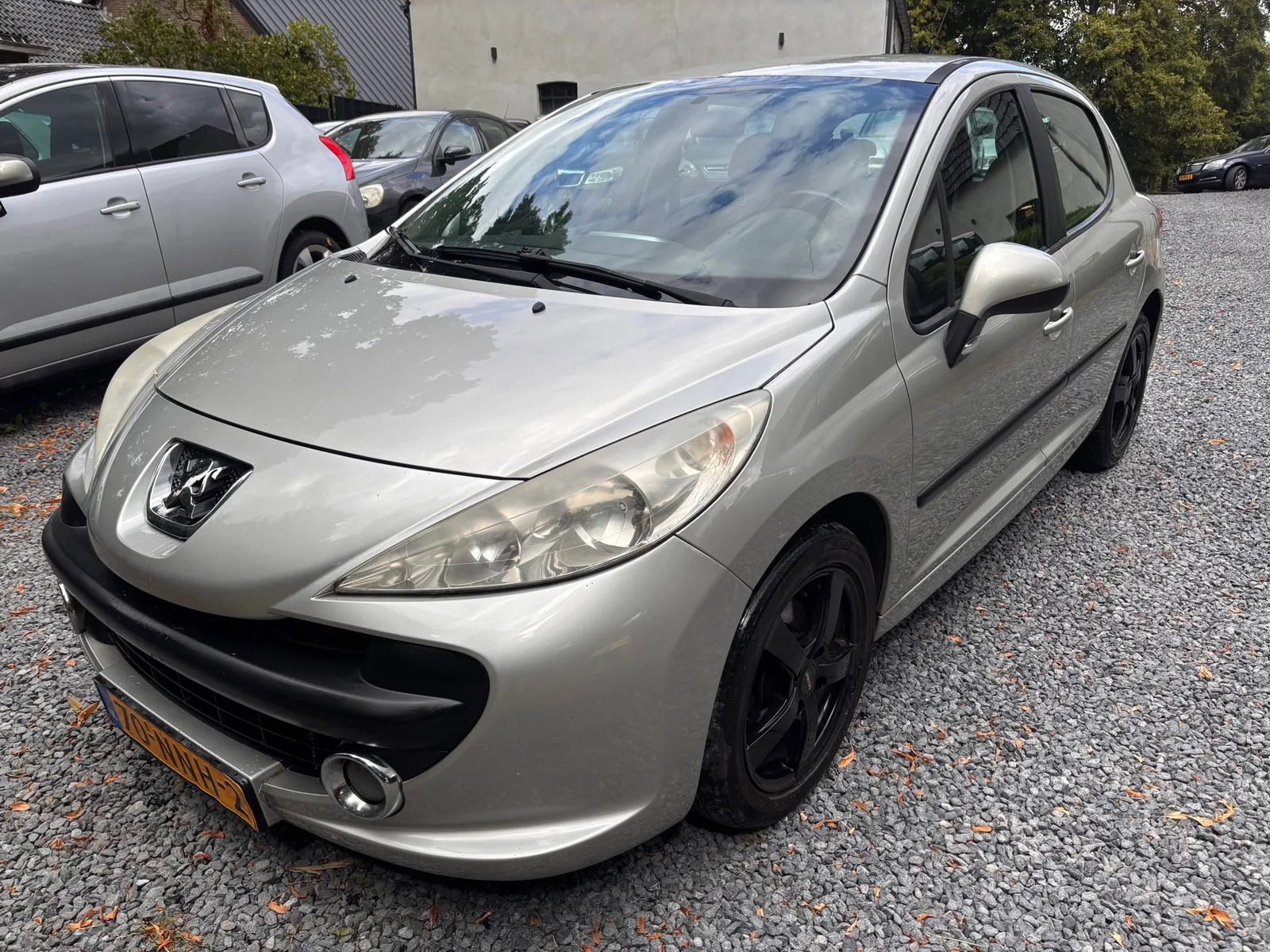 Peugeot 207 (2008) — foto 1