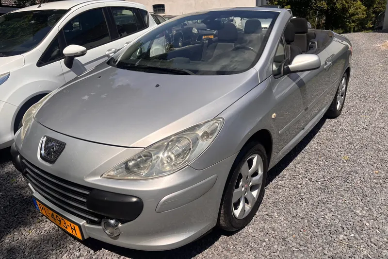 Peugeot 307 CC (2006)